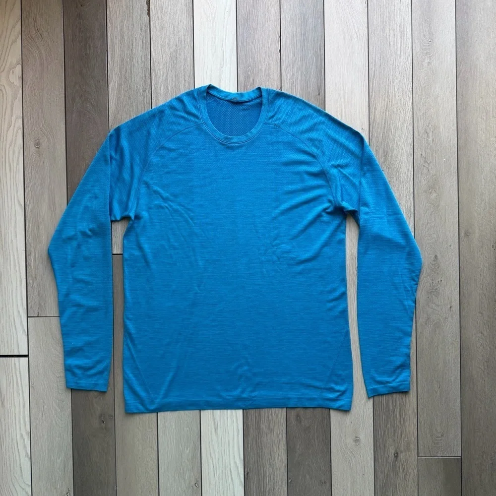 Lululemon Metal Vent Tech Long Sleeve